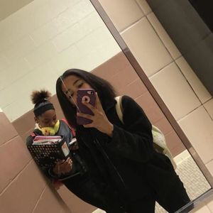 Meet your Posher, Jasmin